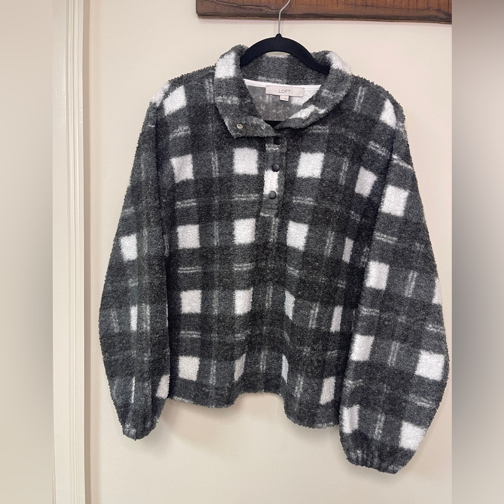Loft: Women’s 1/2 Button Pullover, Gray / White Plaid, Size M